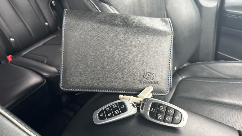 Hyundai SANTA FE 1.6 TGDi Hybrid Ultimate 5dr 4WD Auto Hybrid Estate